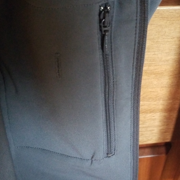 Ladies Adidas jacket - Picture 6 of 8